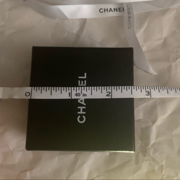 Chanel gift box - Picture 6 of 9